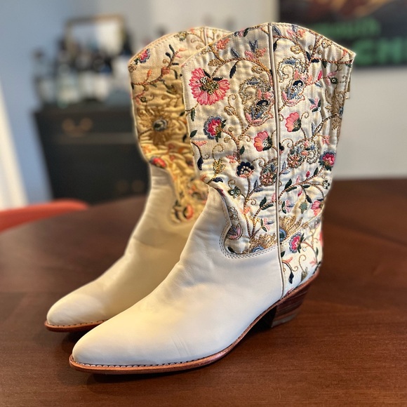 NIB MOMO New York x BHLDN Anthropologie Embroidered Western Boots - Picture 12 of 13